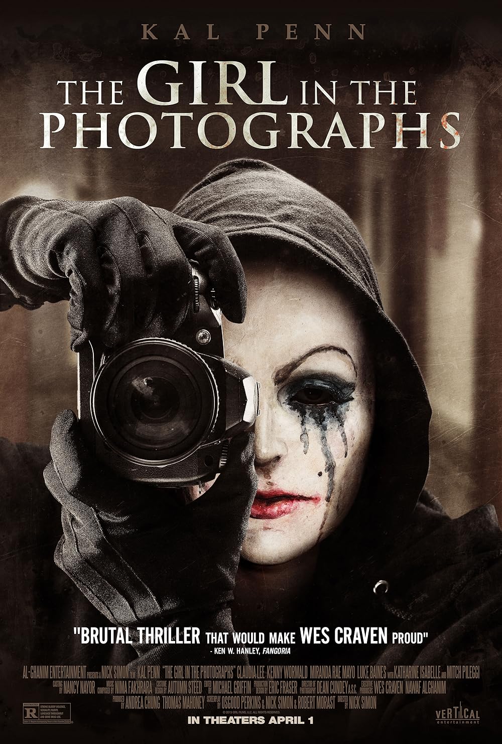 The Girl in the Photographs 