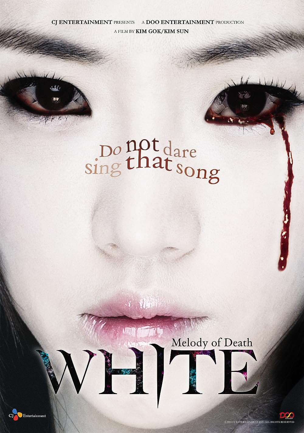 White: The Melody of the Curse 